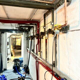 g-therm-bochum-sanitaer-notdienst-zentrale-vaillant-warmepumpe-installation-warmwasserspeicher-keller-gasabdichtung1