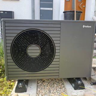 g-therm-bochum-sanitaer-notdienst-zentrale-vaillant-aerotherm-plus-warmepumpe-installation-warmwasserspeicher-keller-gas2 g-therm-bochum-sanitaer-notdienst-zentrale-vaillant-aerotherm-plus-warmepumpe-installation-warmwasserspeicher-keller-gas2